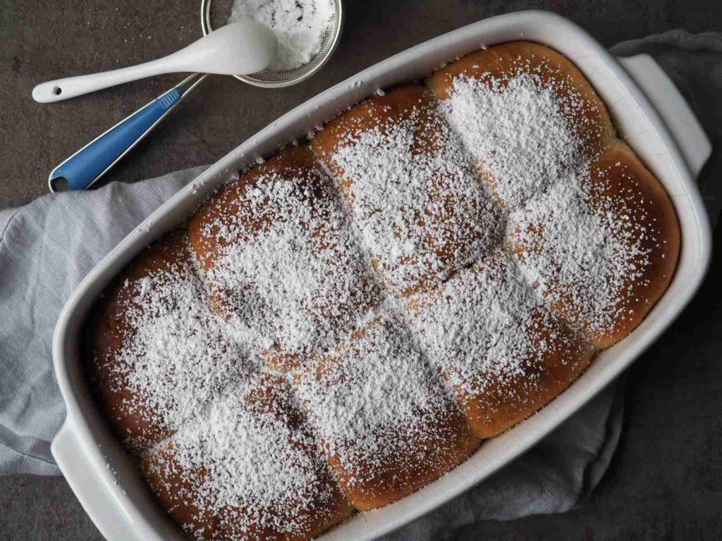 Vegane Buchteln mit Pflaumenmus-Füllung • Grüner Zucker