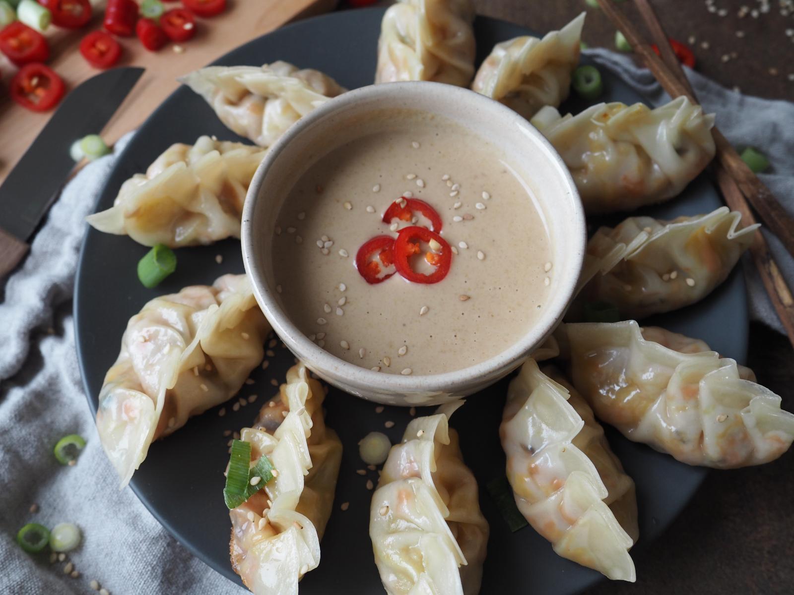 Vegane Dumplings – Gyoza mit Kohl-Shiitake-Füllung Nahaufnahme